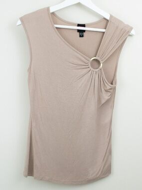2b bebe Sleeveless Top with Gold Ring Size S